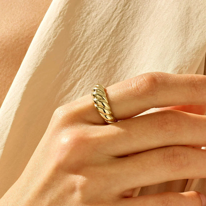 Croissant Ring | Goud